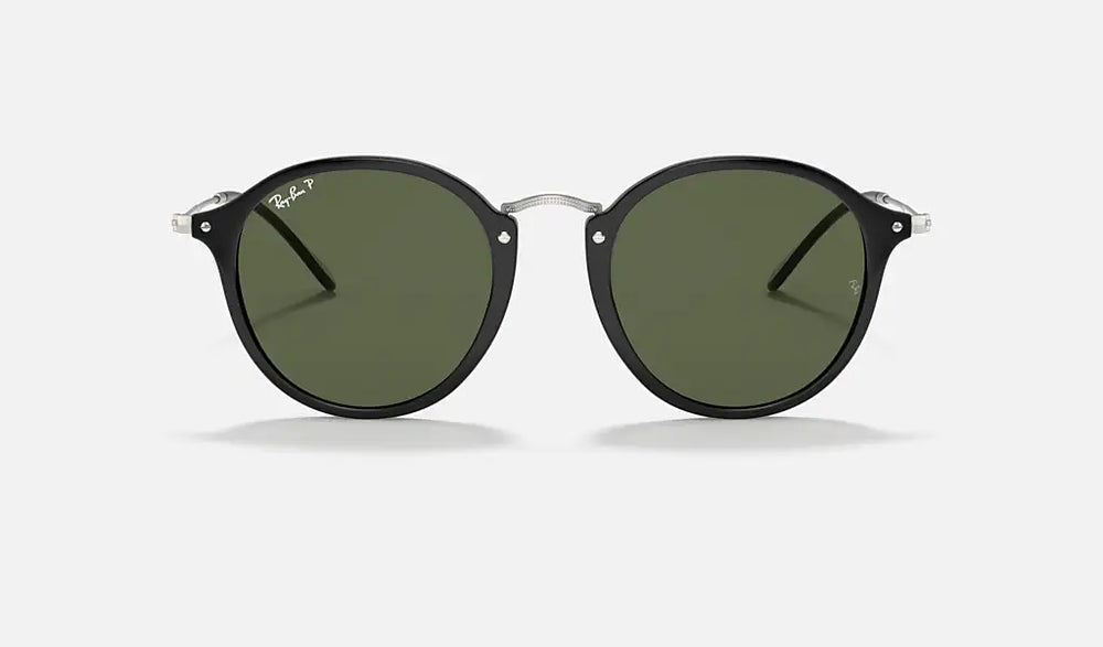 
            
                Load image into Gallery viewer, Ray-Ban ROUND RB2447 901 49mm Black/Gray-Green
            
        